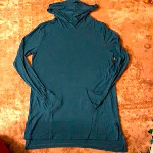 Women’s hooded top